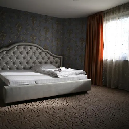 Hotel Kotva-3